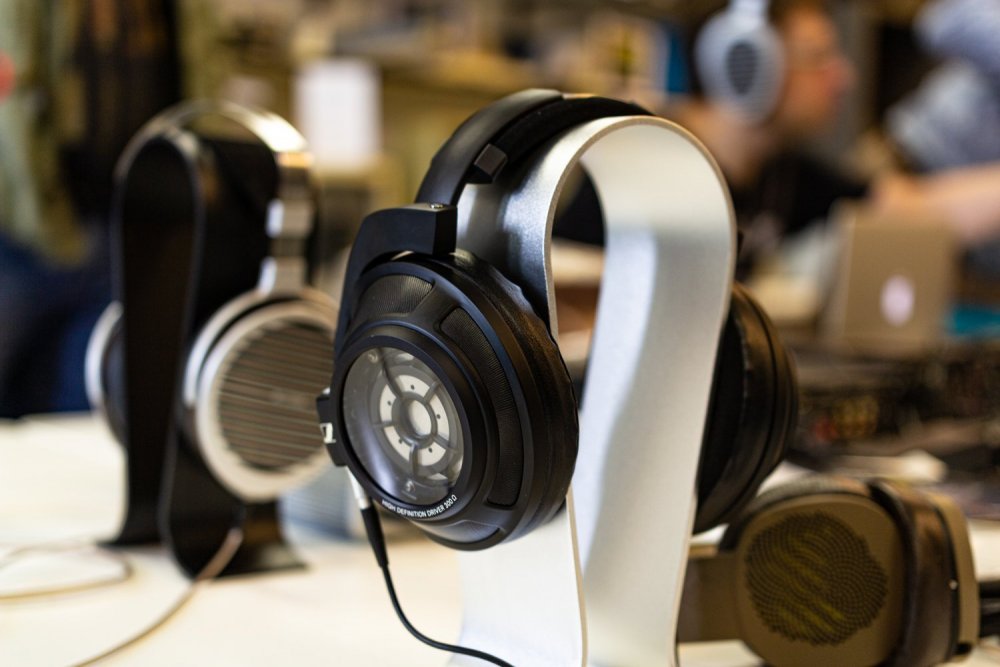 MP3Store_meet_18wrz-3.jpg