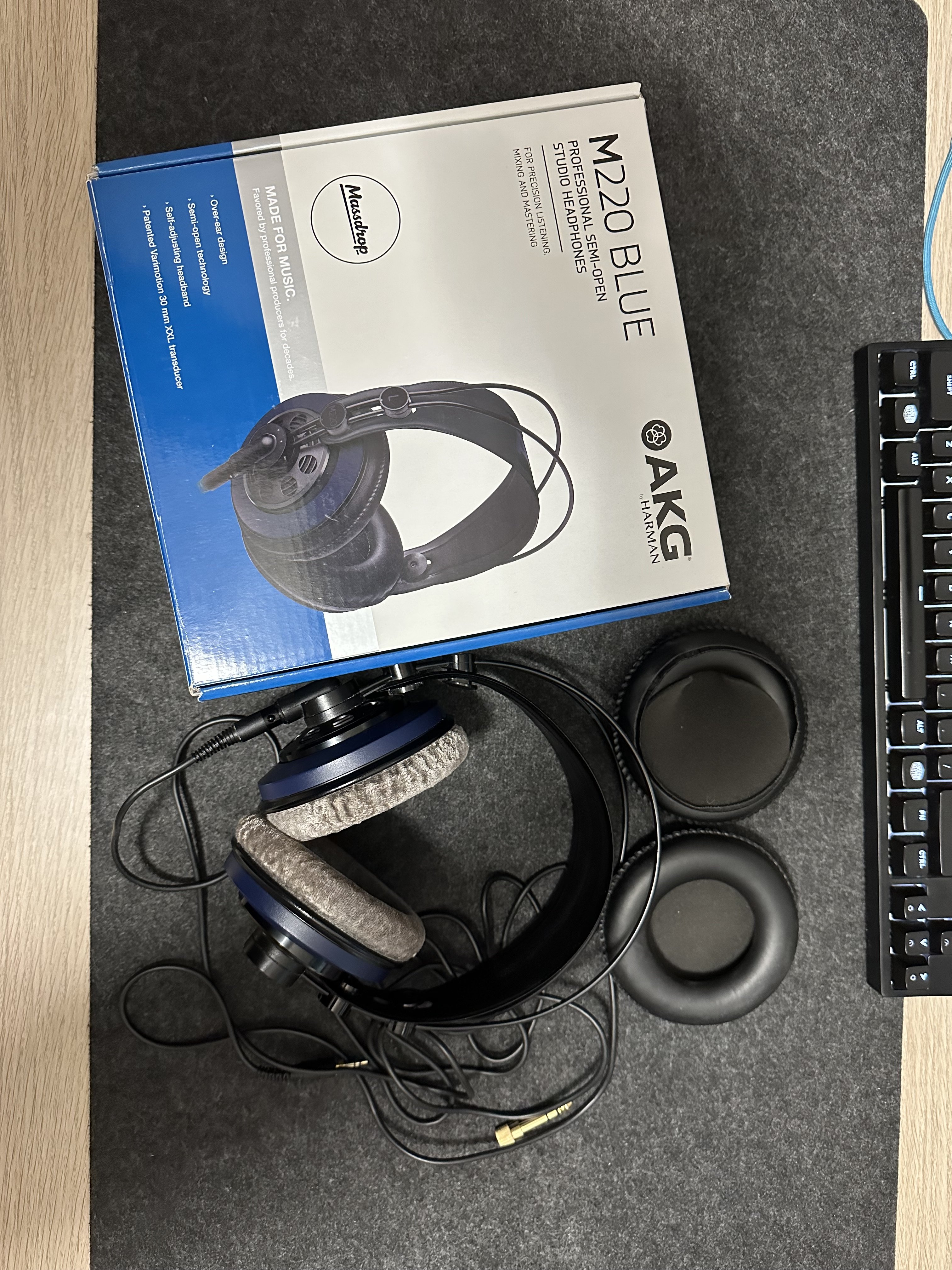 AKG M220 Niebieskie Sprzedam forum.mp3store.pl